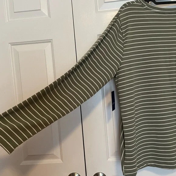 NWT XL Apt9 Green/White Striped Top - Picture 4 of 5